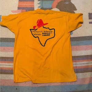 Vintage Texas Lone Star T Shirt XL Fruit of the Loom Yellow Graphic